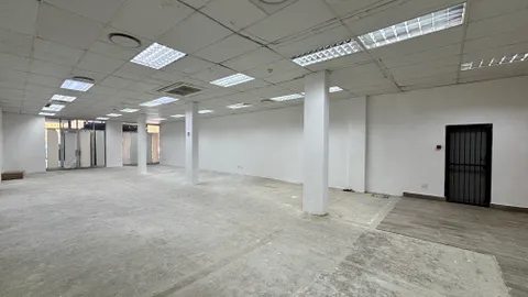 Fin Forum Building, 333 Dr Van Der Merwe Road, Montana Shop 6A (4).